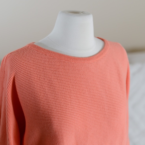 NEW Catherine Malandrino "Flamingo" Sweater Small - Picture 4 of 9